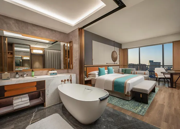 Wyndham Garden Yueyang Center