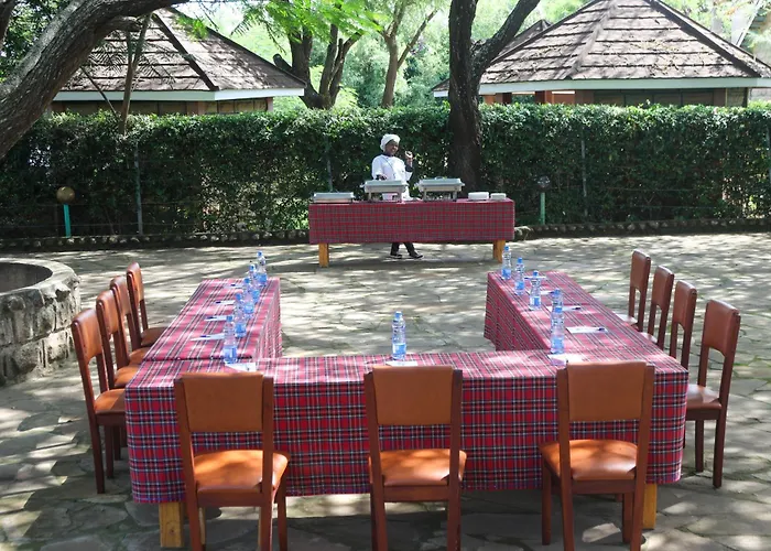 Paran Amboseli Resort