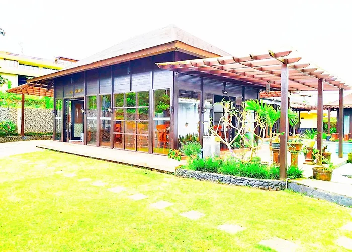 Merlyn Meadows Retreat