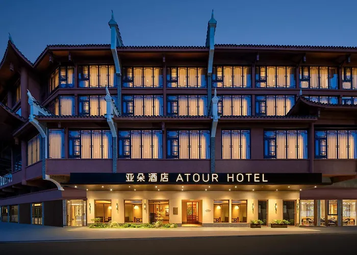 Atour Hotel Hongqiao Fenghuang Ancient City