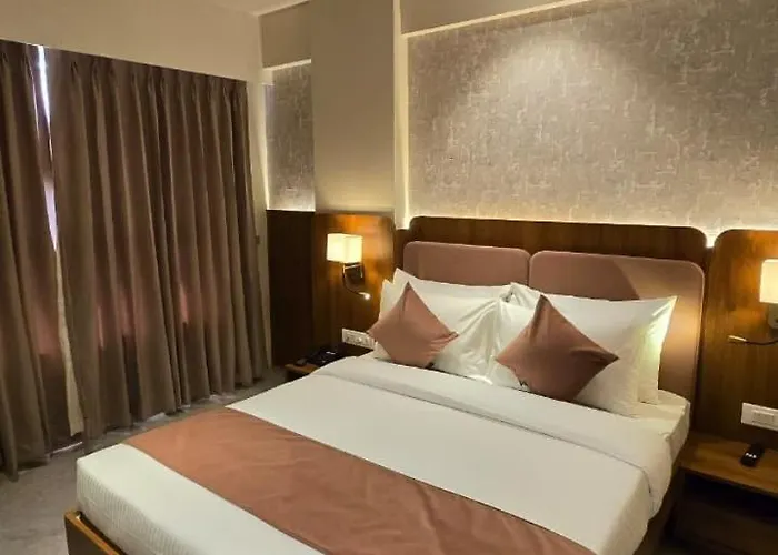P K Unicorn Hotel And Banquet