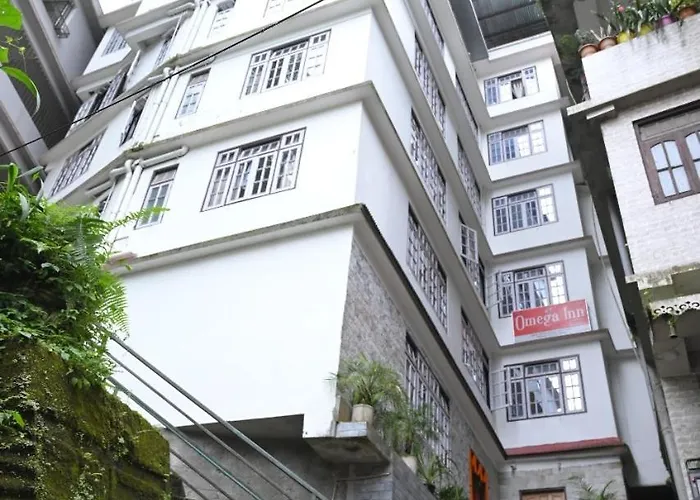 Hotel Omega Inn
