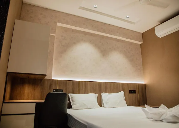 Varanashi Inn