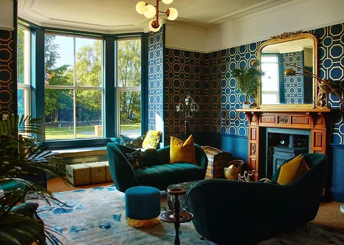 Foyers Lodge