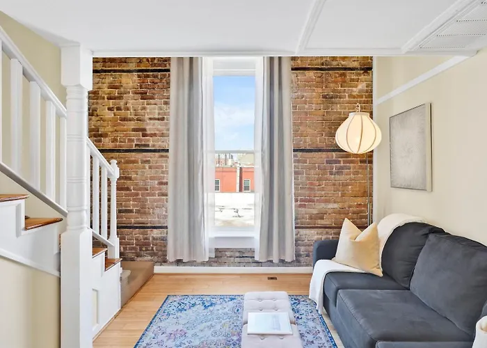 The Vonkampen On Front! Perfect Location In The Heart Of Downtown!