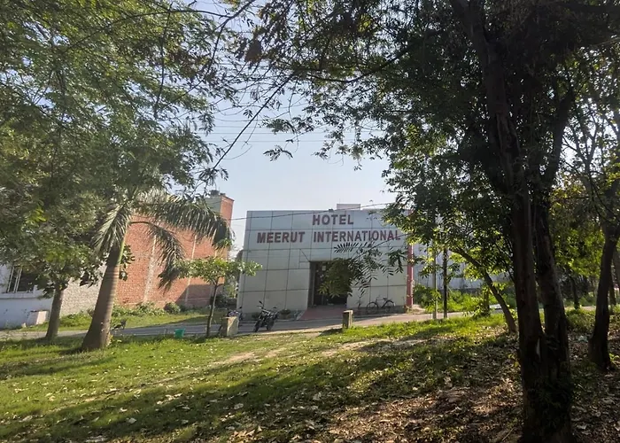 Hotel Meerut International