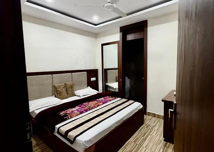 Jeevak Hotel