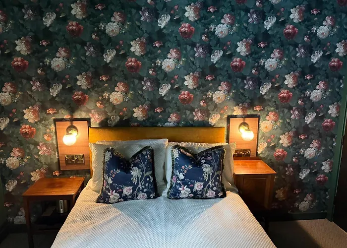Macdonald Arms Hotel