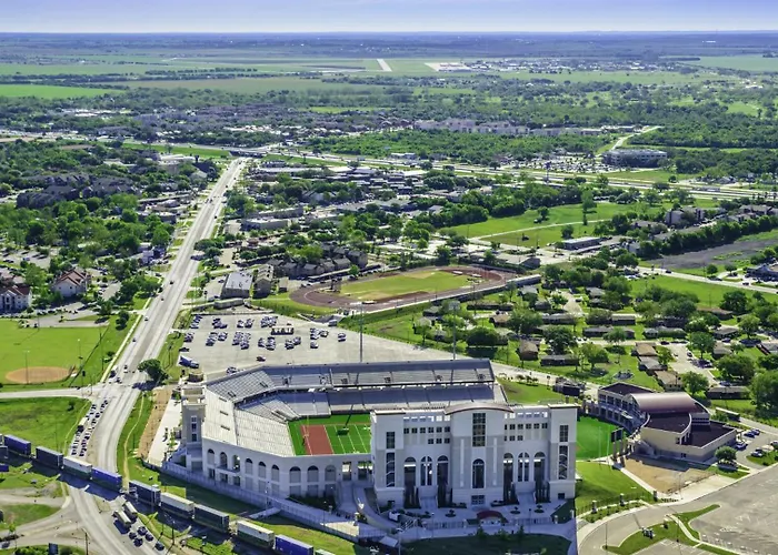 Livaway Suites Austin-San Marcos