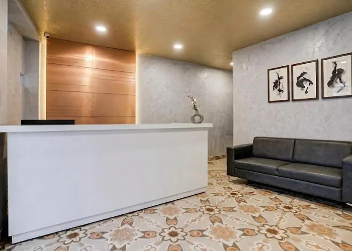 Hotel The Velvet Crest Zirakpur