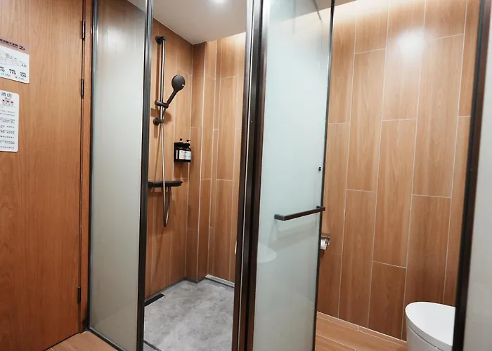 Vacation Business Travel Hotel Shanghai 威科逊商旅酒店