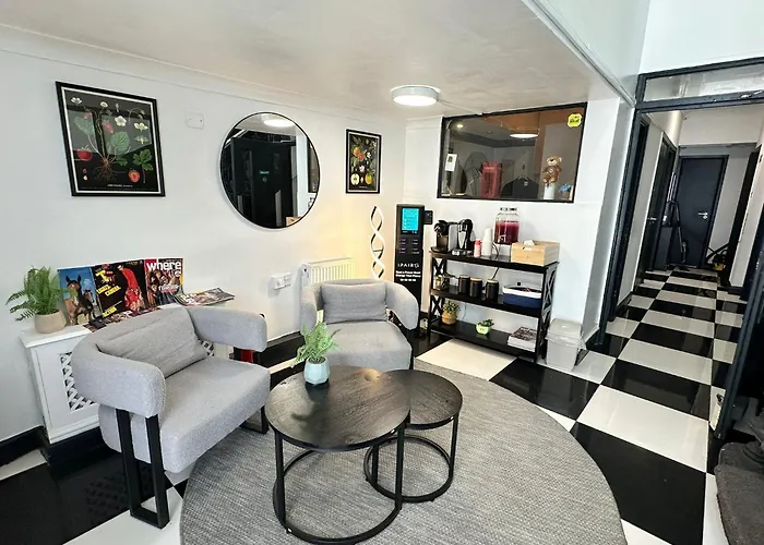 Amsterdam Hotel London