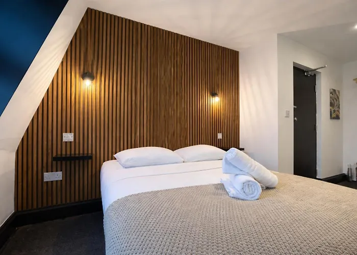 Amsterdam Hotel London