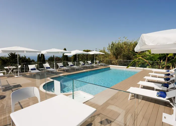 Hotel Bussola