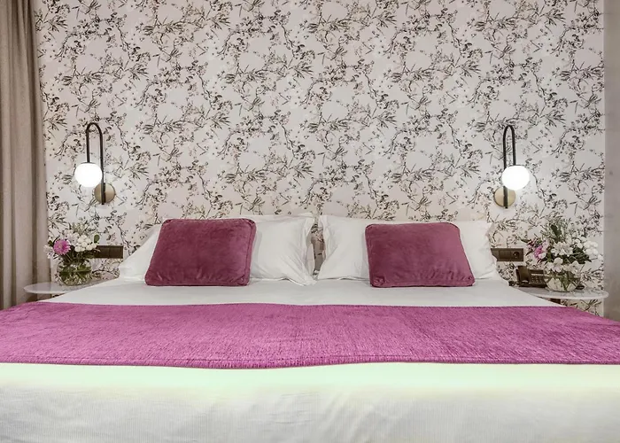 Apartosuites Jardines de Sabatini Madrid
