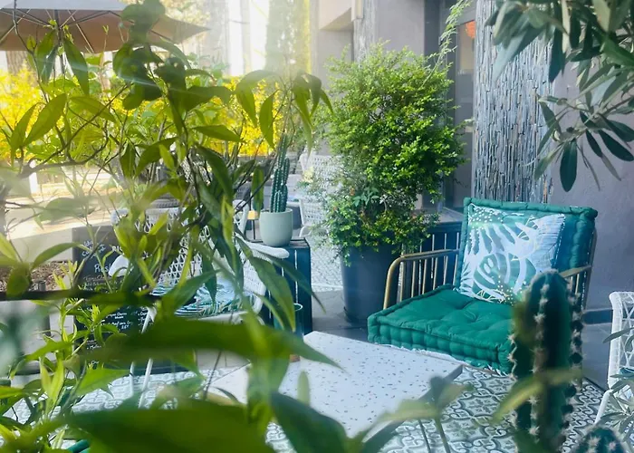 Le Safari Hotel Restaurant Carpentras
