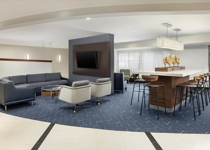 Courtyard By Marriott Montvale