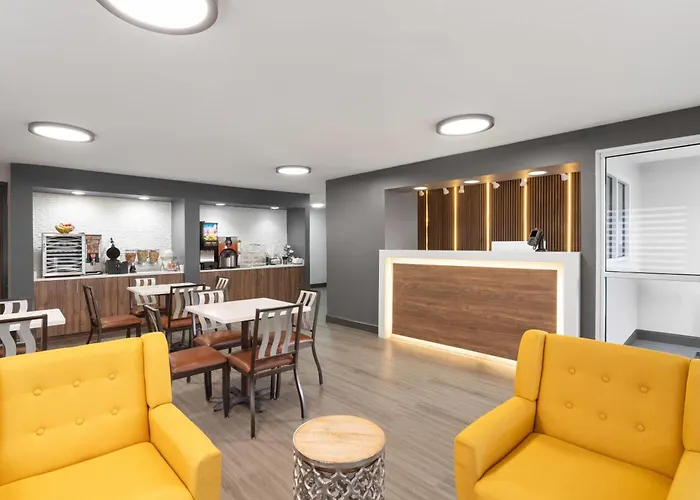 Super 8 By Wyndham Chattanooga East - Hamilton Place