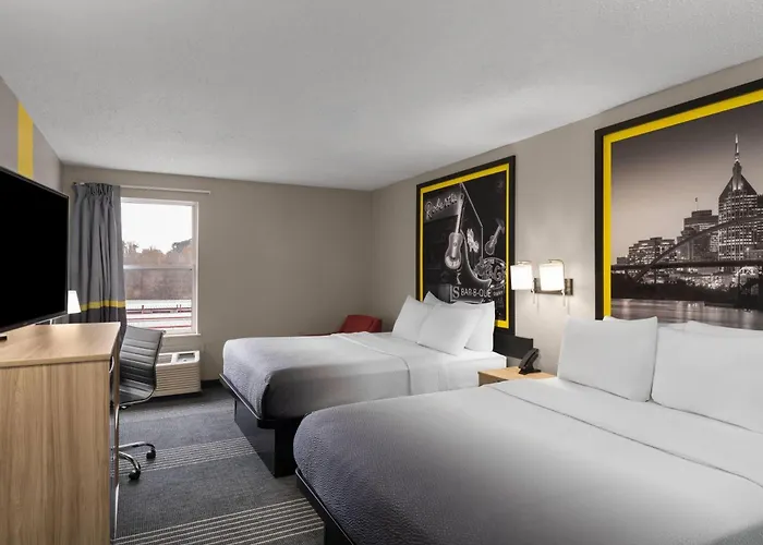 Super 8 By Wyndham Chattanooga East - Hamilton Place