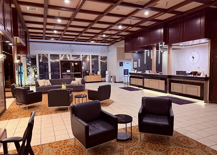 Ramada By Wyndham Tukwila Southcenter