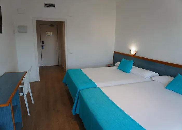 Hotel Brisamar Suites