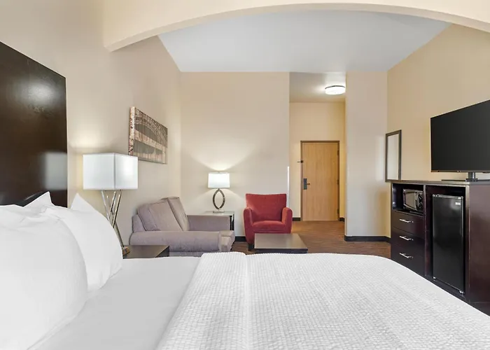 Best Western Plus Capital Inn