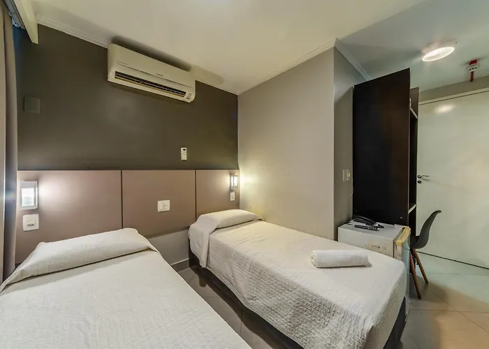 Minuano Hotel Express próx Orla Lago Guaíba, Mercado Público, 300 m Rodoviária Porto Alegre