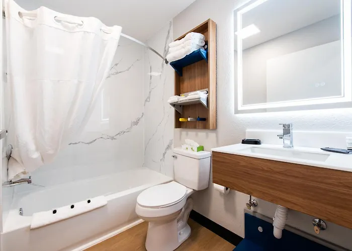 Microtel Inn & Suites By Wyndham London