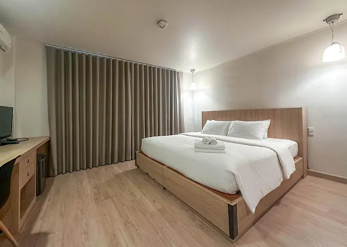 G Boutique Silom Hotel