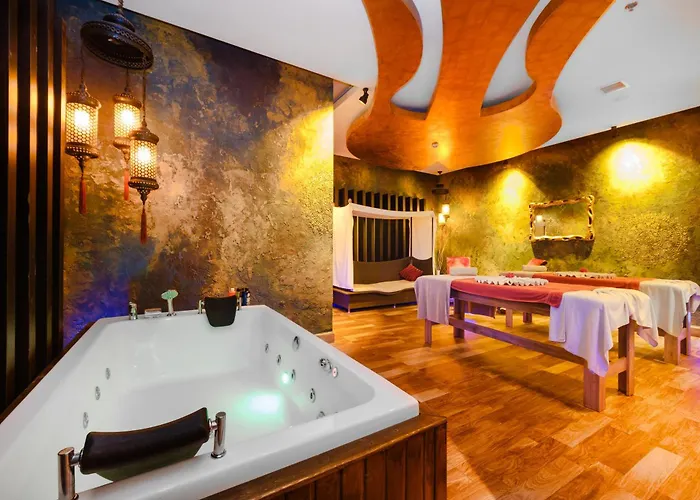 Royal Garden Beach Hotel