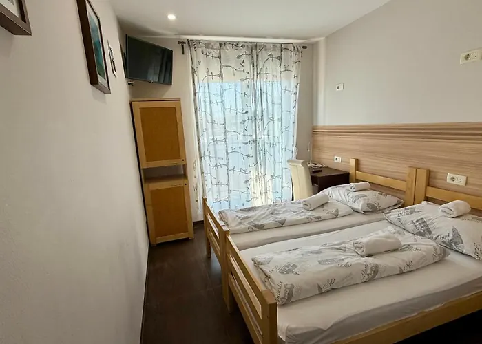 Hostel Moving