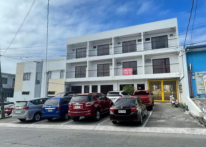 The Palines Apartment Hotel - Muntinlupa Near Evia