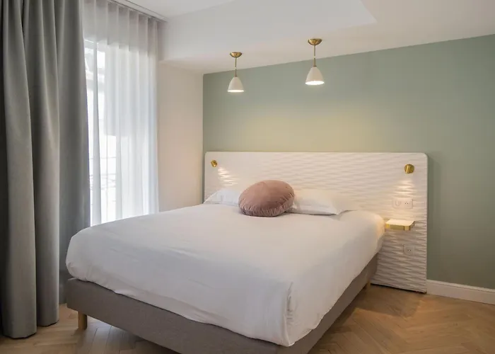 Hotel Le XIX