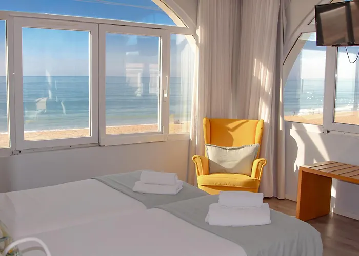 Golden Beach Guest House & Rooftop Bar District de District de Faro