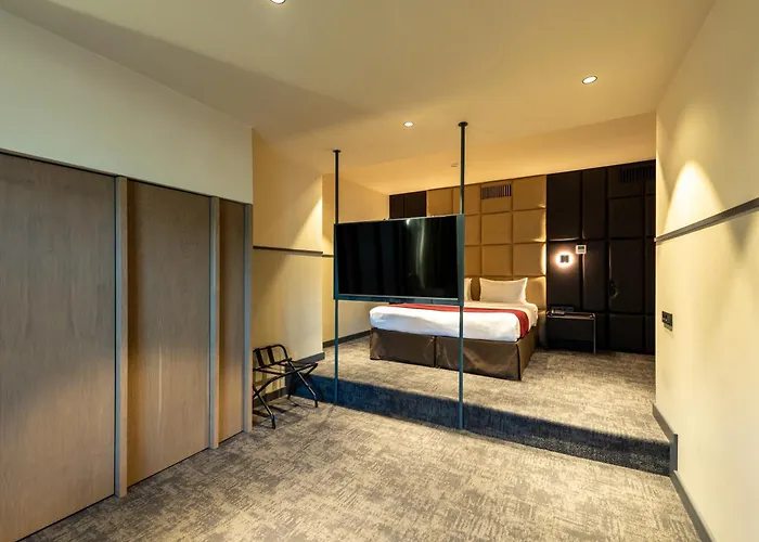 Nobo - Hotel In Old Tbilissi