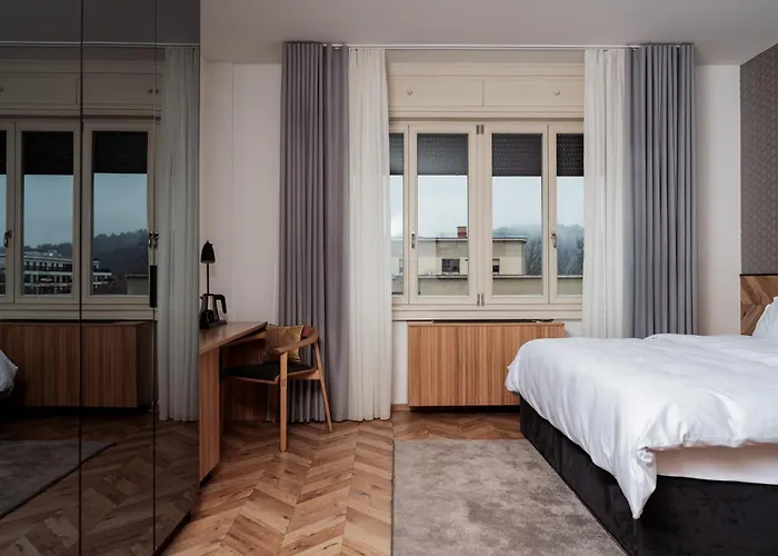 Urban Boutique Hotel Center