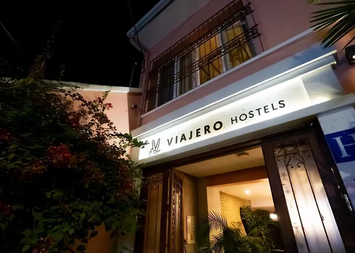 Viajero Cali Hostel & Salsa School
