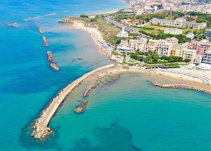 Peperosa Rooms And Events - Peaceful Countryside Escape With Pool, Private Parking, Just Minutes From The Sea, Anzio And Nettuno