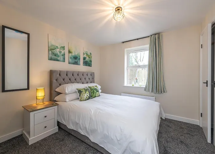 Ascot Grange Hotel & Apartments