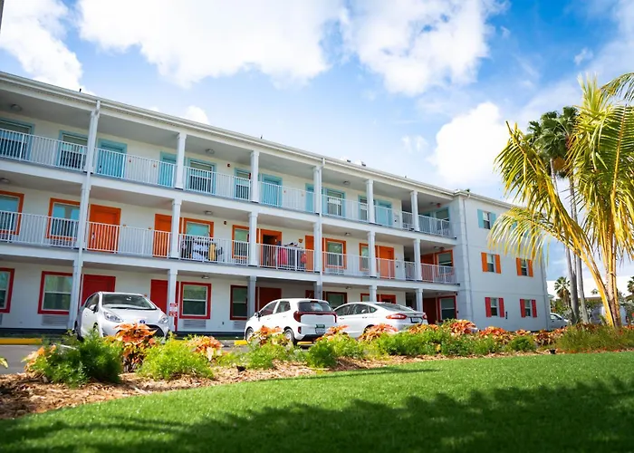 The Sunshine Hotel And Suites