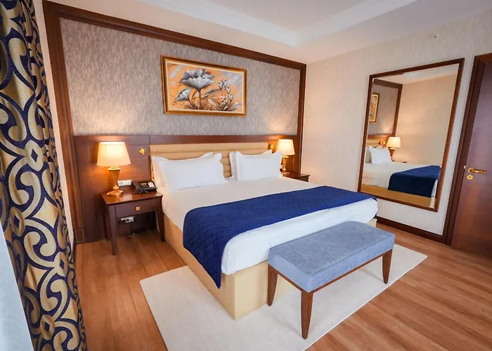 Wellborn Luxury Hotel