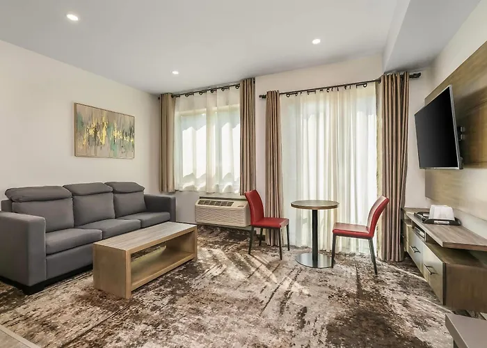 The Hue Hotel, An Ascend Collection Hotel