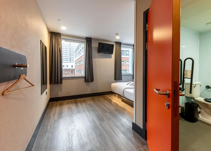 Easyhotel Cardiff