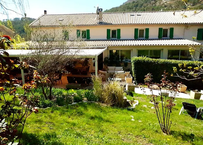 Hotel Restaurant Le Lachens
