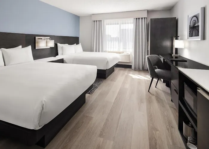 Doubletree By Hilton Racine Harbourwalk