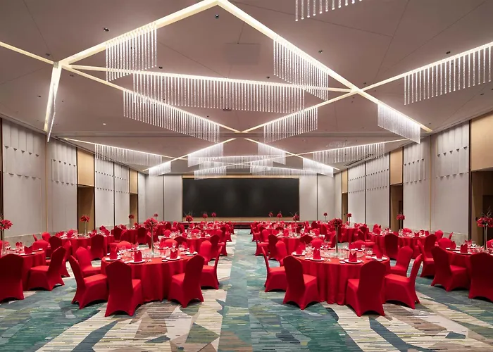 Holiday Inn Wuxi Central Station By Ihg