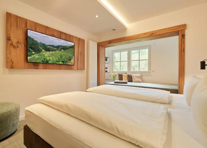 Hotel und Weingut Karlsmühle