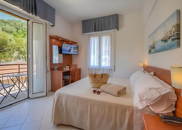 Hotel Noris