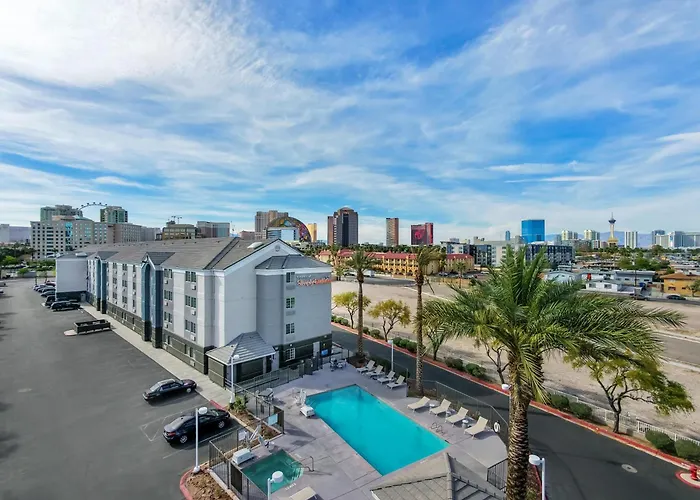 Sonesta Simply Suites Las Vegas Convention Center