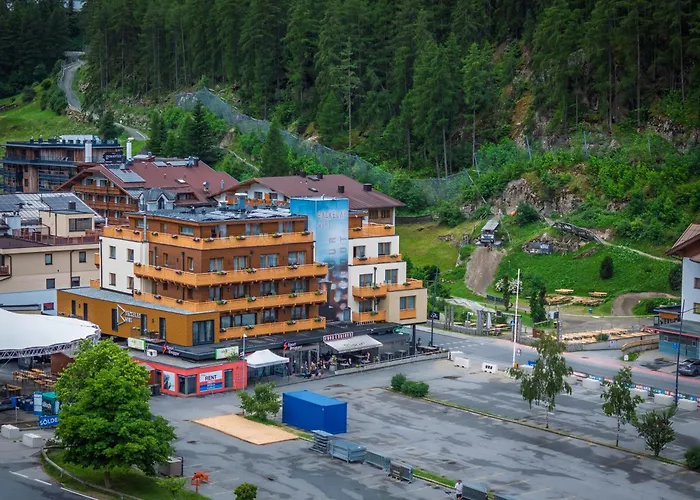 Hotel Baeckelar Wirt Superior Oetztal Inside Sommer Card Partner